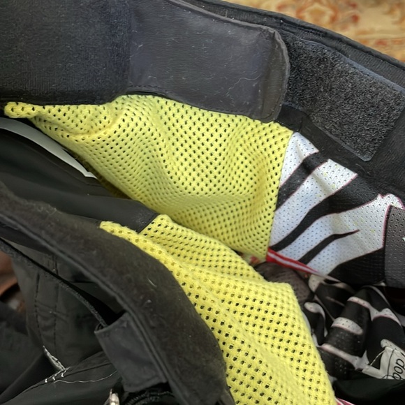 Women’s Volcom Nimbus Snow Pants - Picture 11 of 11